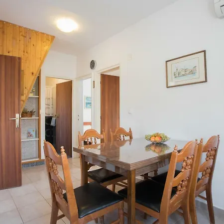 Ana Apartment