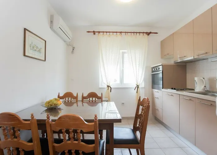 Ana Apartamento Vodice